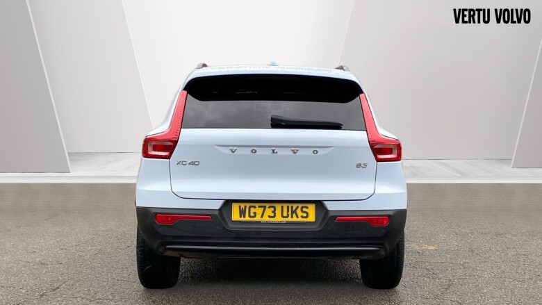 Volvo XC40 2.0 B3P Plus Dark 5dr Auto Petrol Estate